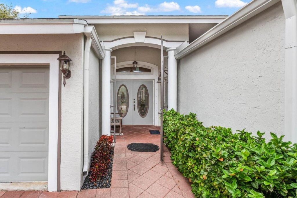 1501 N Palmway, Lake Worth Beach, FL 33460 Photo