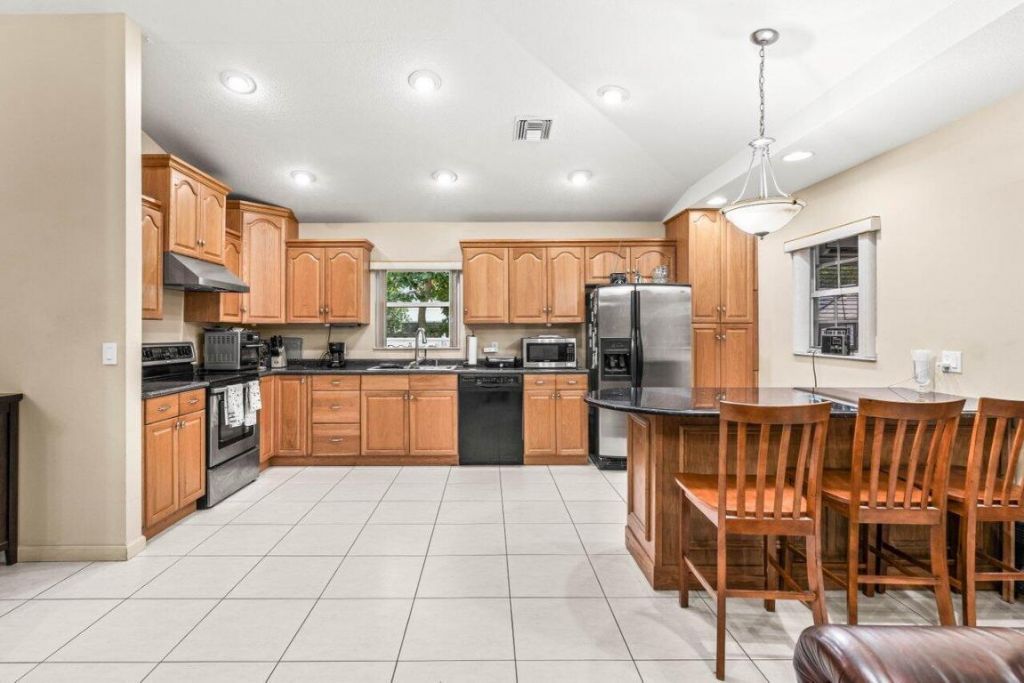 1501 N Palmway, Lake Worth Beach, FL 33460 Photo