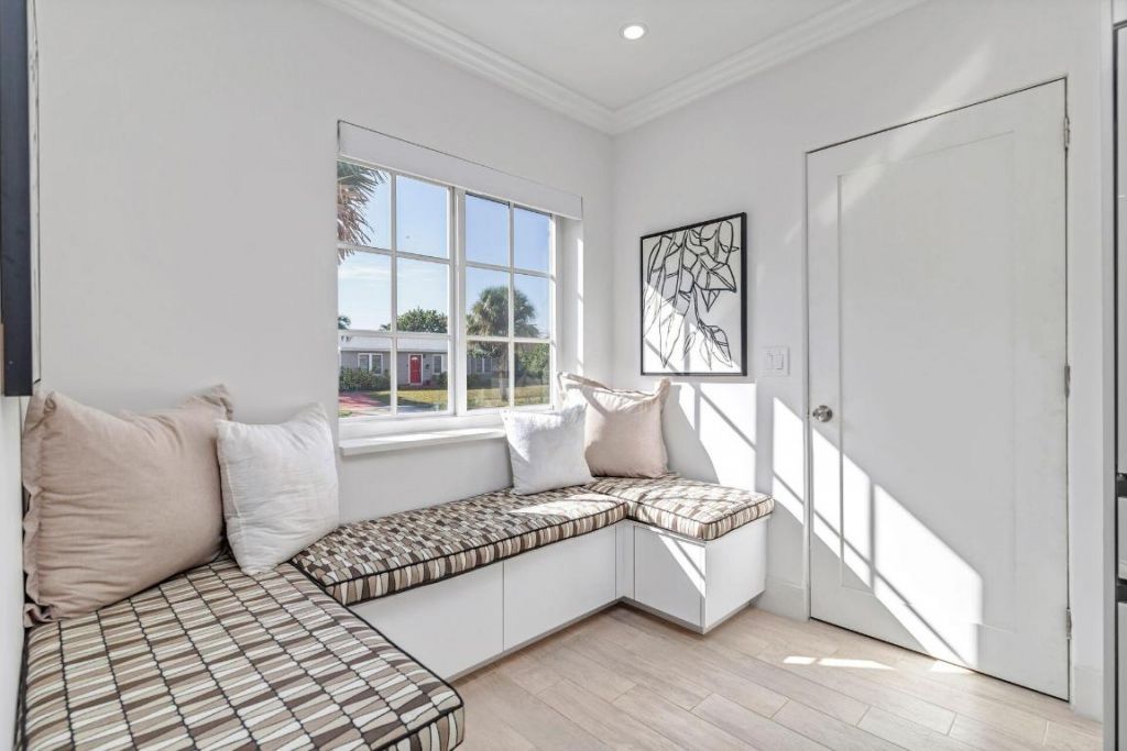 361 Franklin Road, West Palm Beach, FL 33405 Photo