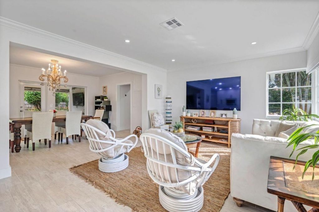 361 Franklin Road, West Palm Beach, FL 33405 Photo