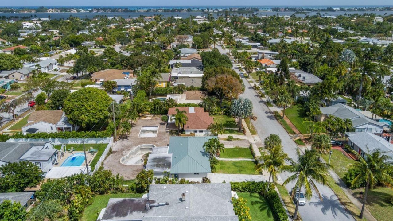 369 Franklin Road, West Palm Beach, FL 33405 Photo