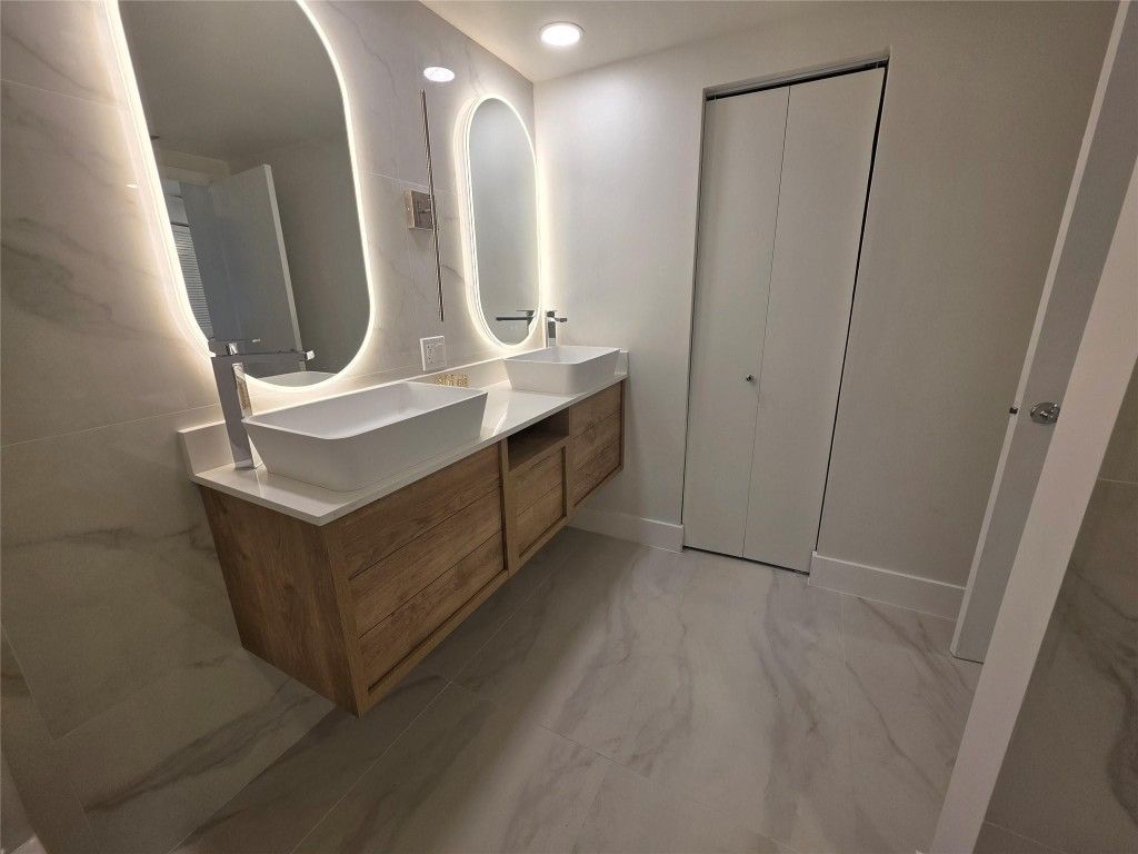 19501 W Country Club Drive, Unit 2306, Aventura, FL 33180 Photo