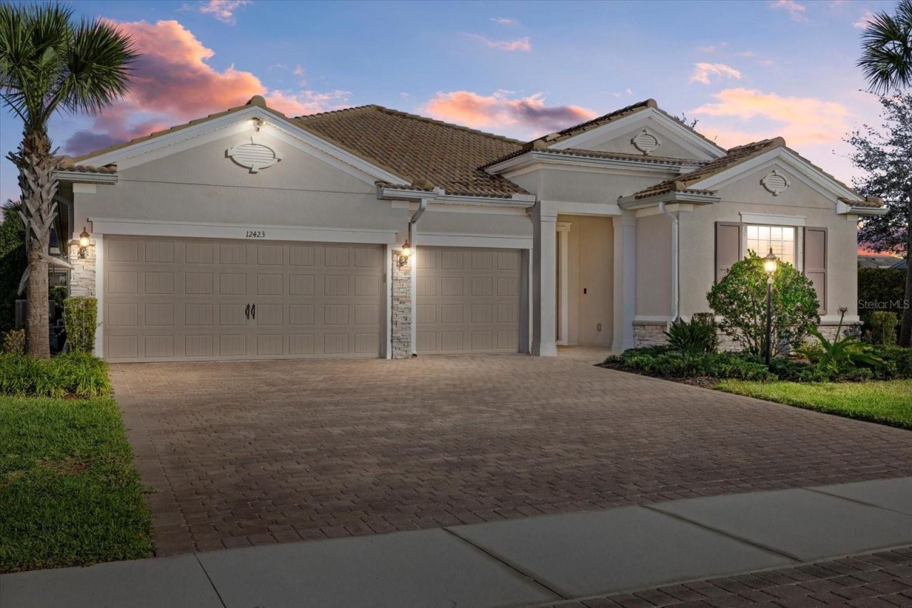 12423 Blue Hill Trail, Lakewood Ranch, FL 34211 Photo