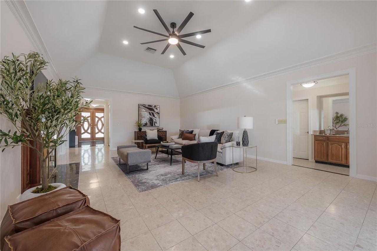 2908 Whittington Place, Tampa, FL 33618 Photo