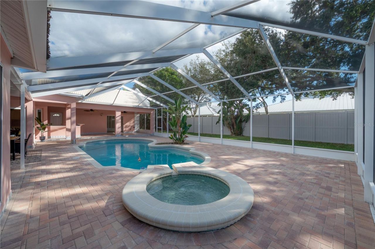 2908 Whittington Place, Tampa, FL 33618 Photo