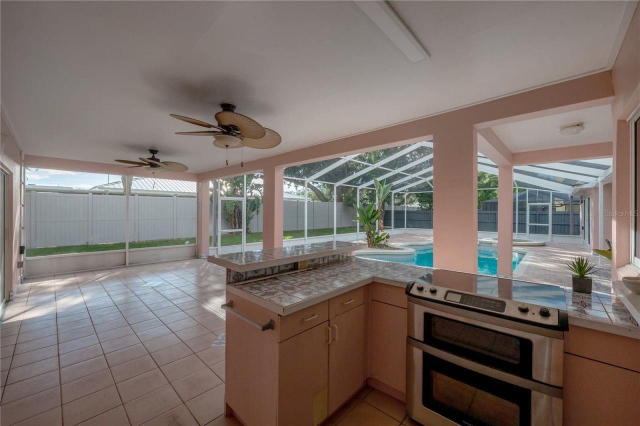 2908 Whittington Place, Tampa, FL 33618 Photo