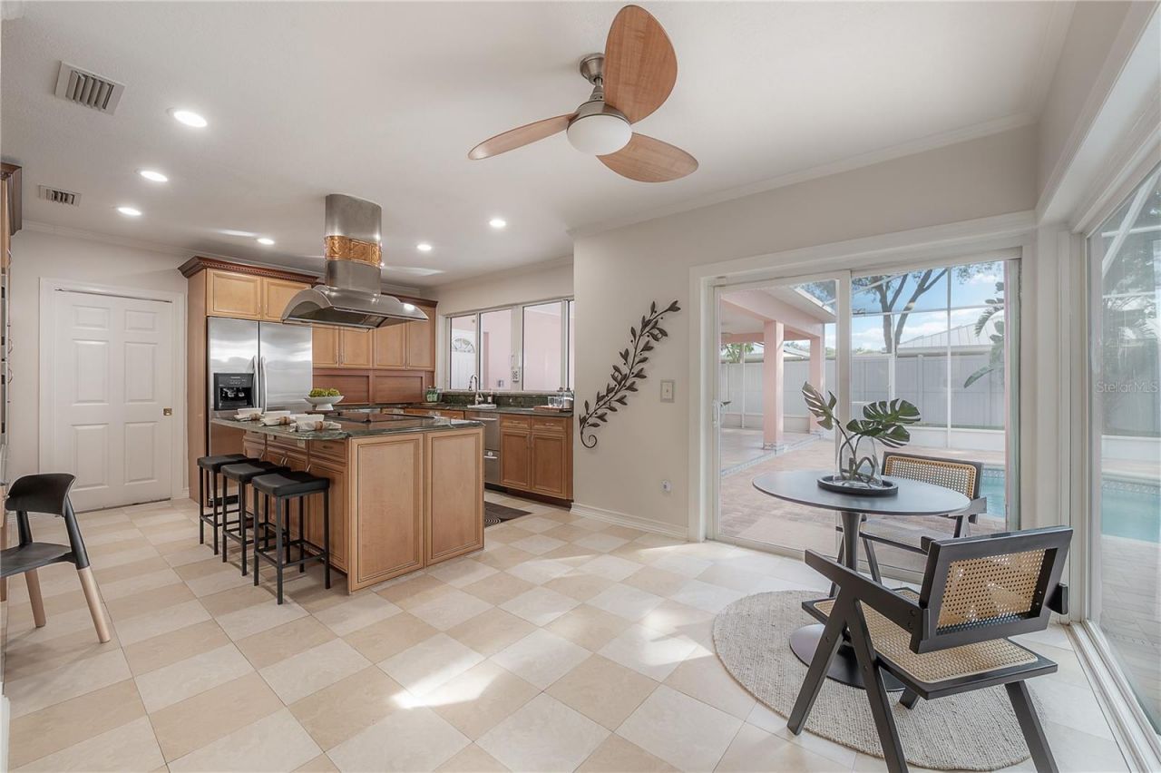 2908 Whittington Place, Tampa, FL 33618 Photo