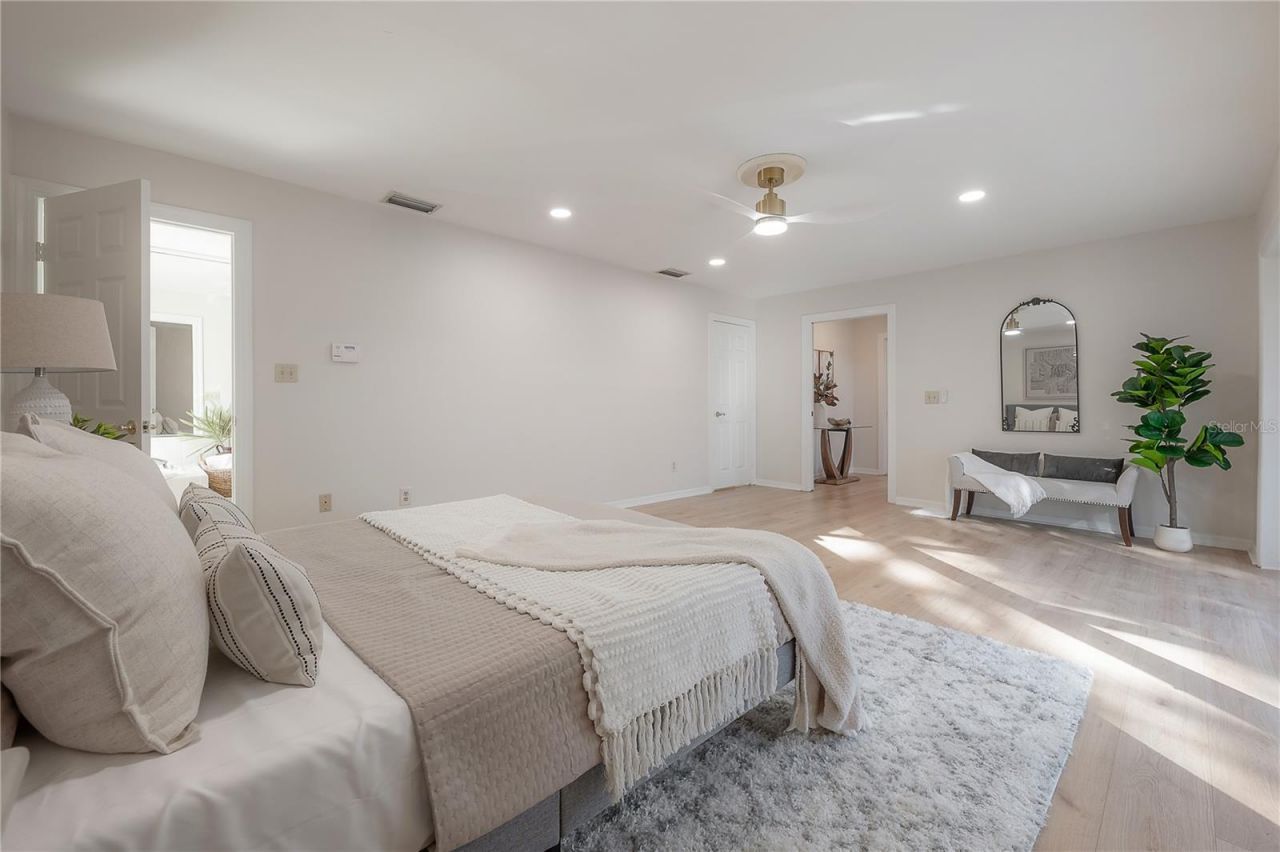 2908 Whittington Place, Tampa, FL 33618 Photo