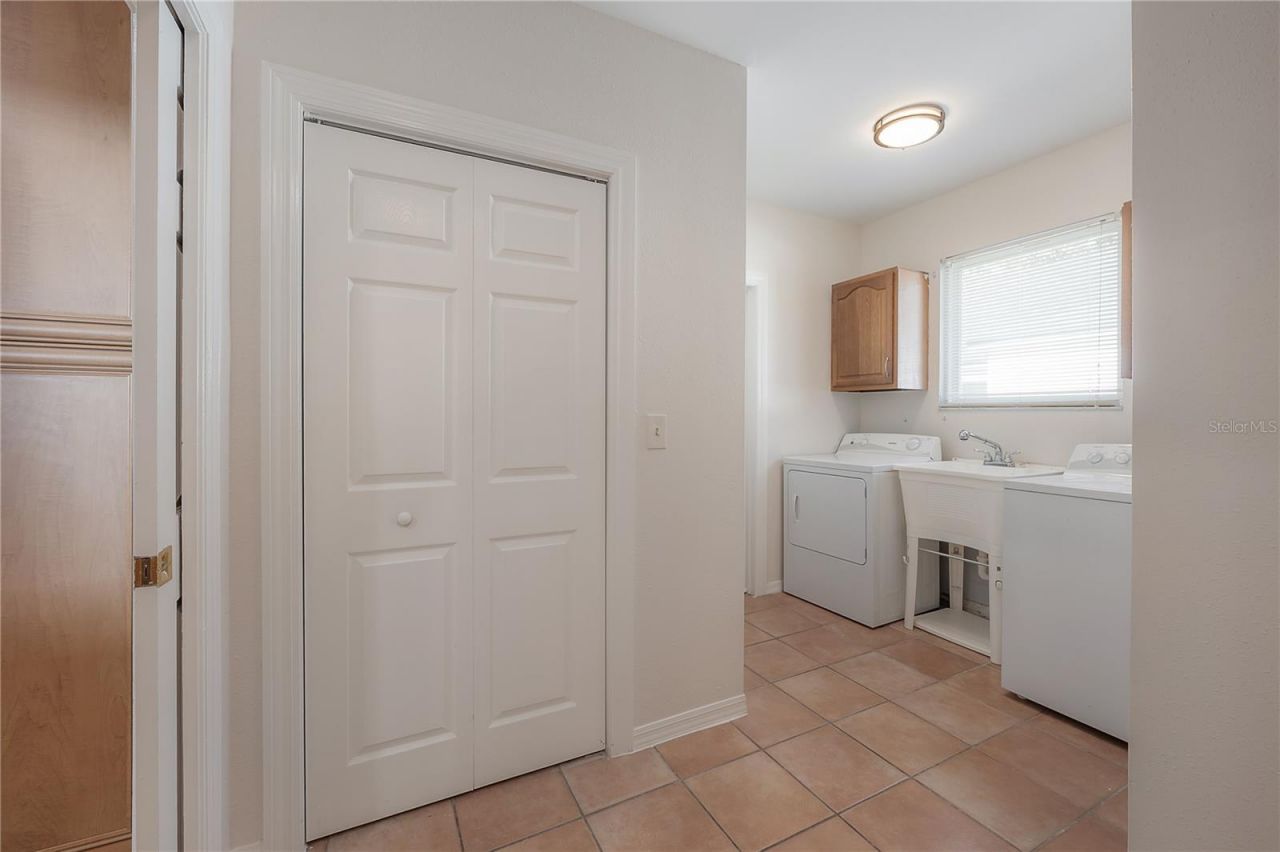 2908 Whittington Place, Tampa, FL 33618 Photo