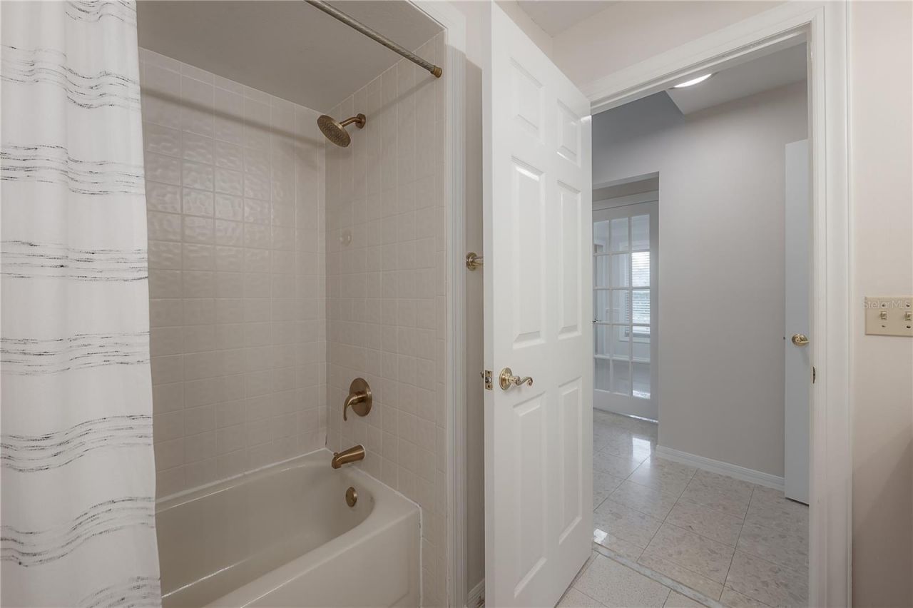 2908 Whittington Place, Tampa, FL 33618 Photo