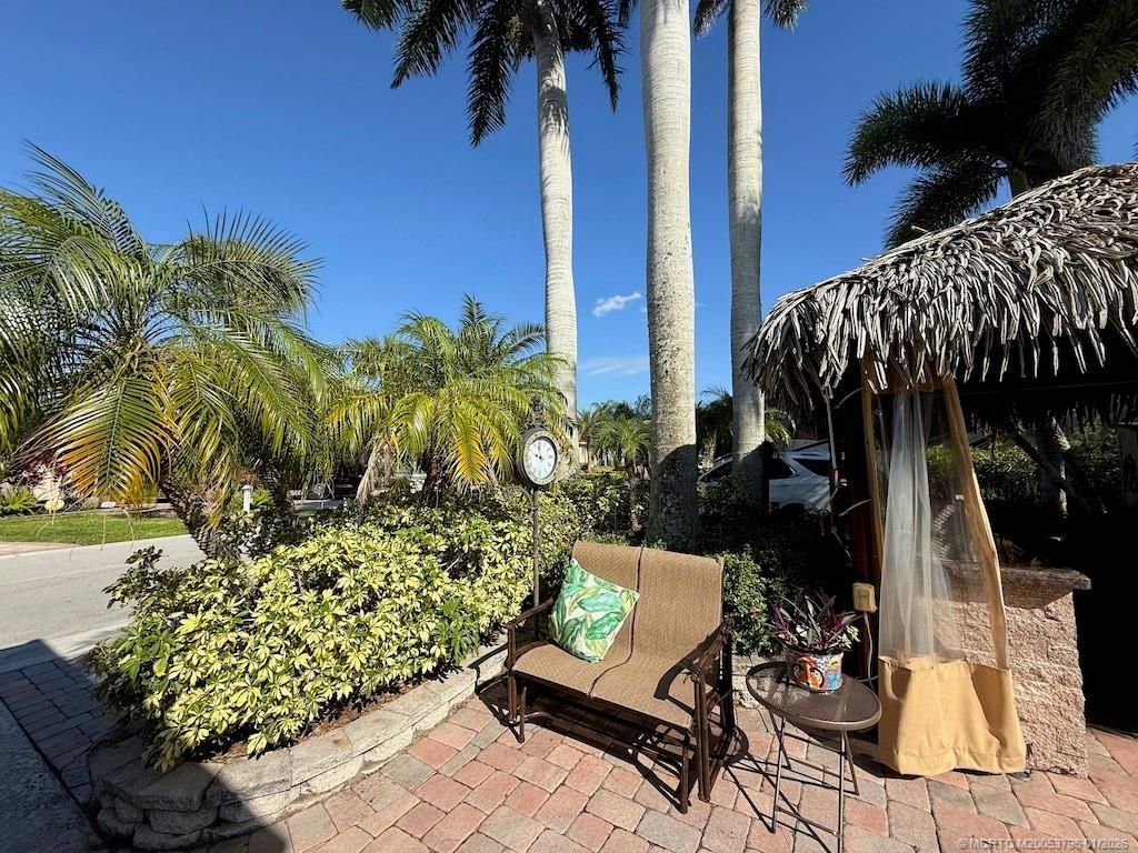 462 NW Sandtrap Lane, Port Saint Lucie, FL 34986 Photo