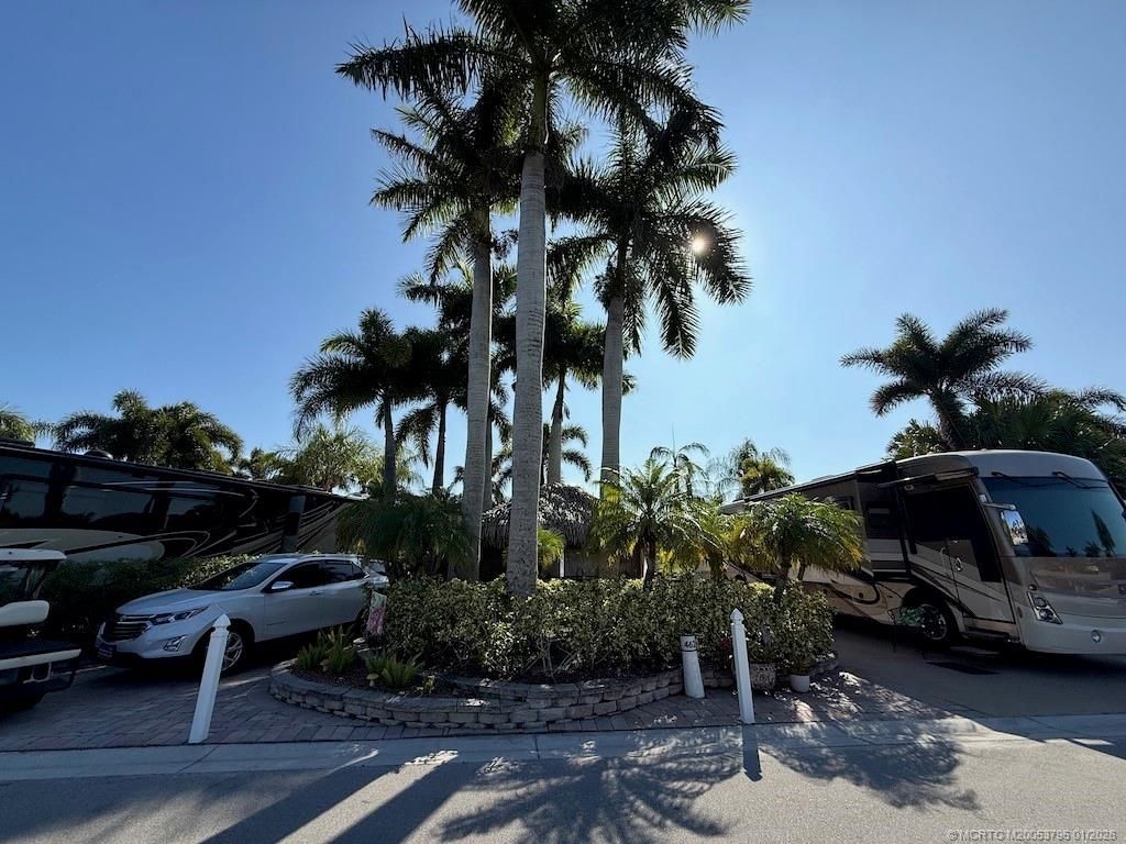 462 NW Sandtrap Lane, Port Saint Lucie, FL 34986 Photo