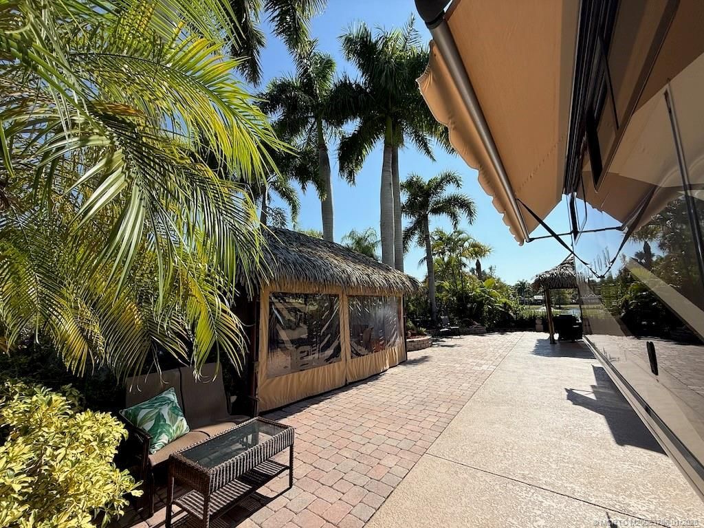 462 NW Sandtrap Lane, Port Saint Lucie, FL 34986 Photo