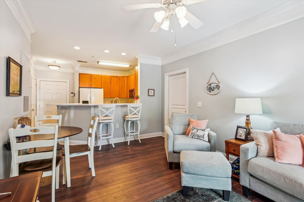 1025 Riverland Woods Place Photo 14