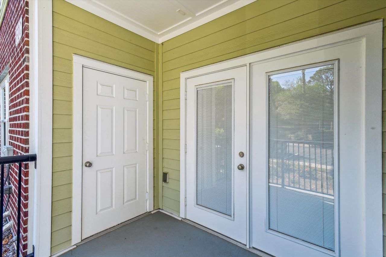 1025 Riverland Woods Place Photo 18