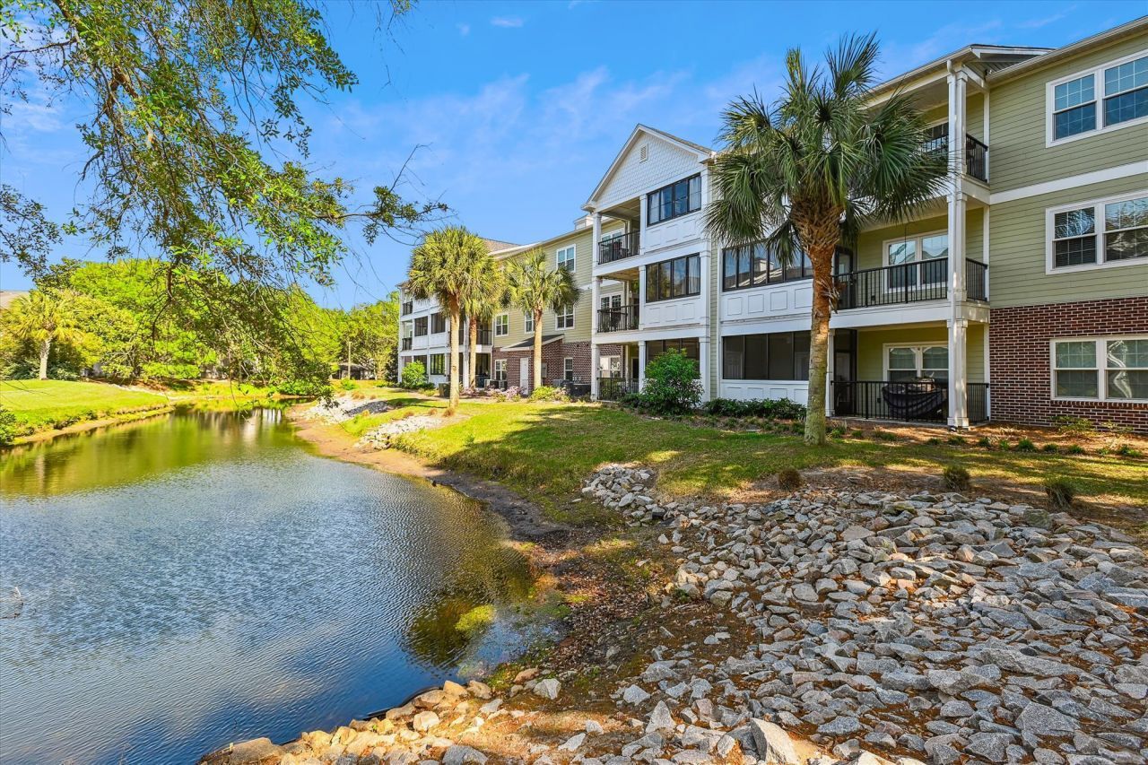 1025 Riverland Woods Place Photo 5