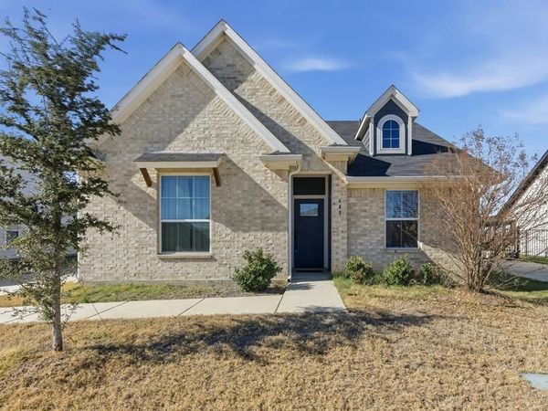 649 Charlotte Lane, Burleson, TX 76028