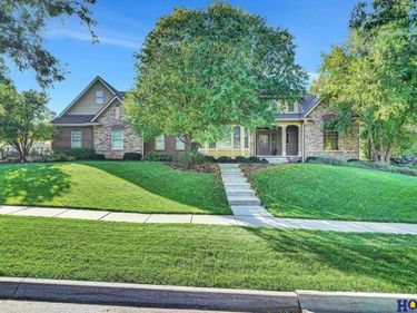 6521 Winding Ridge Court , Lincoln, NE 68512