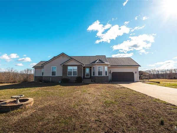 18430 Charity Drive, Dixon, MO 65459