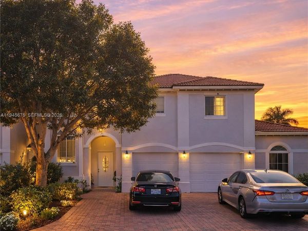 13658 SW 142nd Ter, Miami, FL 33186