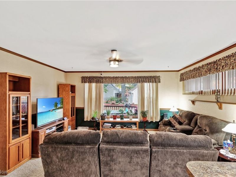 25550 Glenbrook Boulevard, Euclid, OH 44117 Photo 10