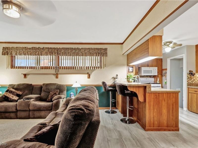 25550 Glenbrook Boulevard, Euclid, OH 44117 Photo 11