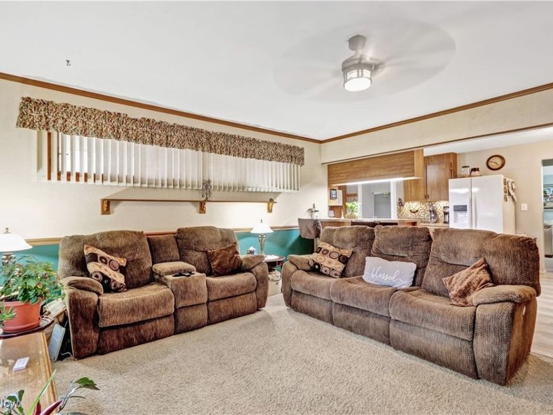 25550 Glenbrook Boulevard, Euclid, OH 44117 Photo 13