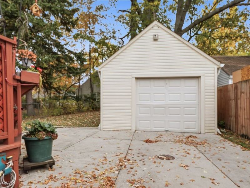 25550 Glenbrook Boulevard, Euclid, OH 44117 Photo 32