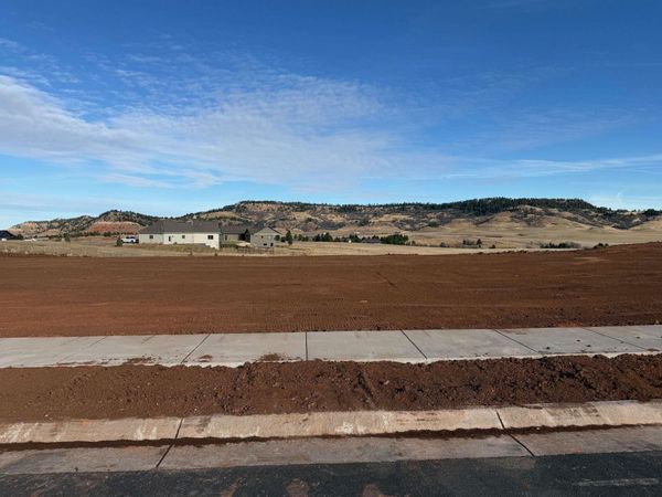 2862 Sweetclover Ct, Spearfish, SD 57783