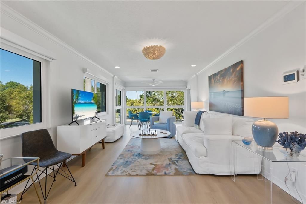 606 Broad Ave S, Unit J606, Naples, FL 34102 Photo