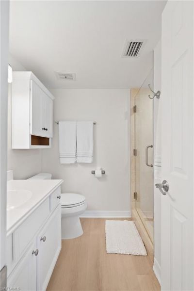 606 Broad Ave S, Unit J606, Naples, FL 34102 Photo