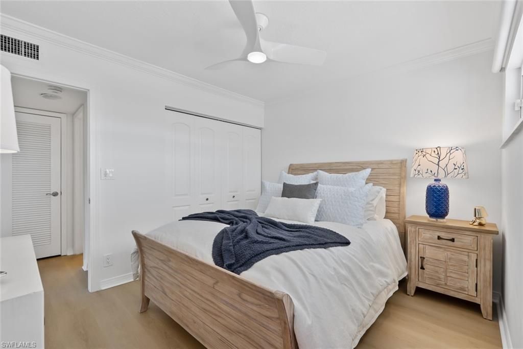 606 Broad Ave S, Unit J606, Naples, FL 34102 Photo