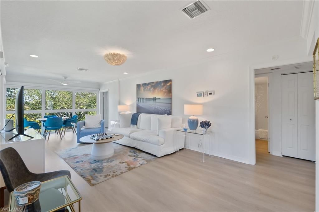 606 Broad Ave S, Unit J606, Naples, FL 34102 Photo