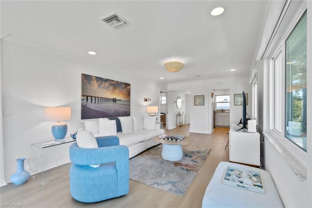 606 Broad Ave S, Unit J606, Naples, FL 34102 Photo