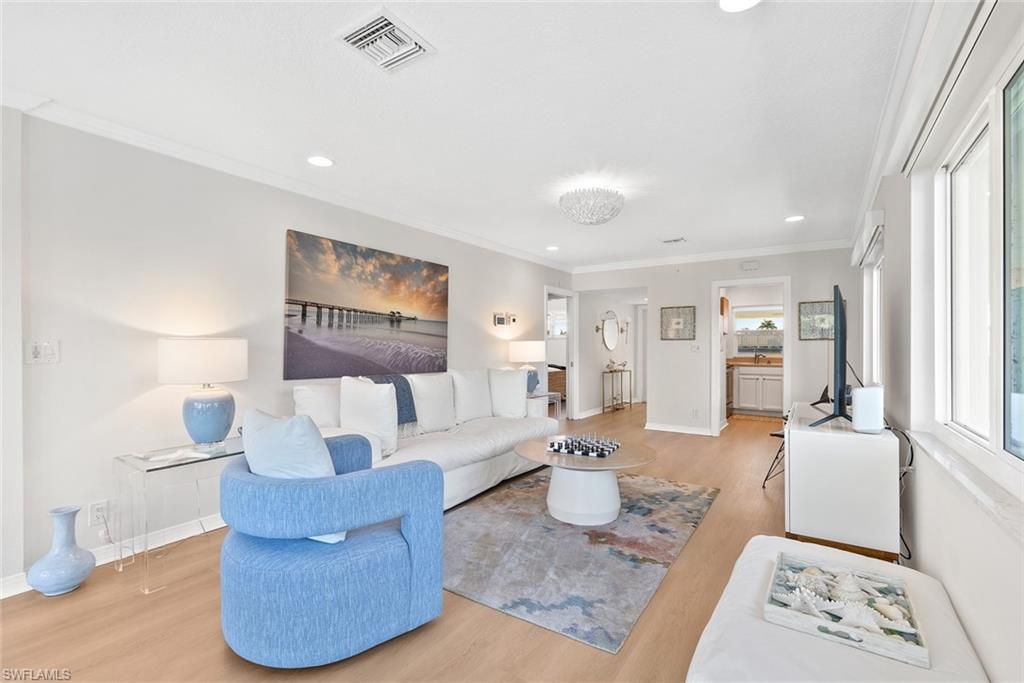 606 Broad Ave S, Unit J606, Naples, FL 34102 Photo