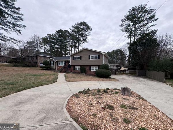 3954 Manhattan Drive NE, Kennesaw, GA 30144