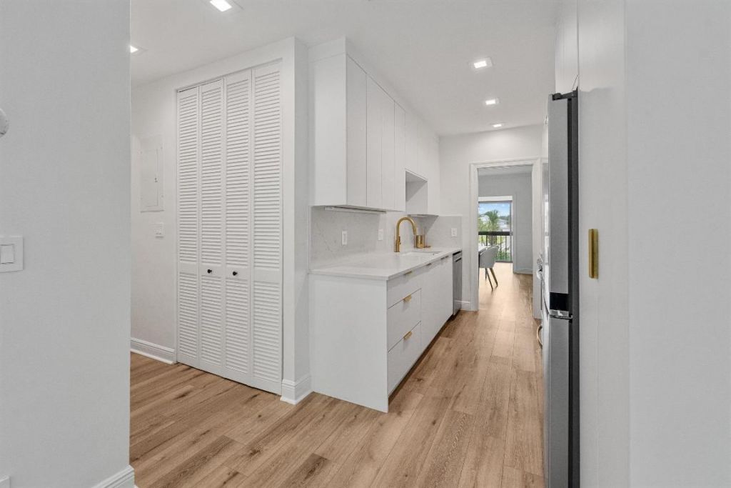 11223 Pond View Drive, Unit A203, Wellington, FL 33414 Photo