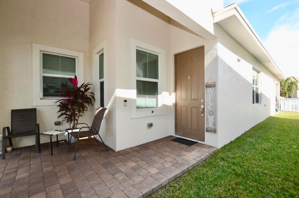 1897 NW Cataluna Circle, Port Saint Lucie, FL 34986 Photo