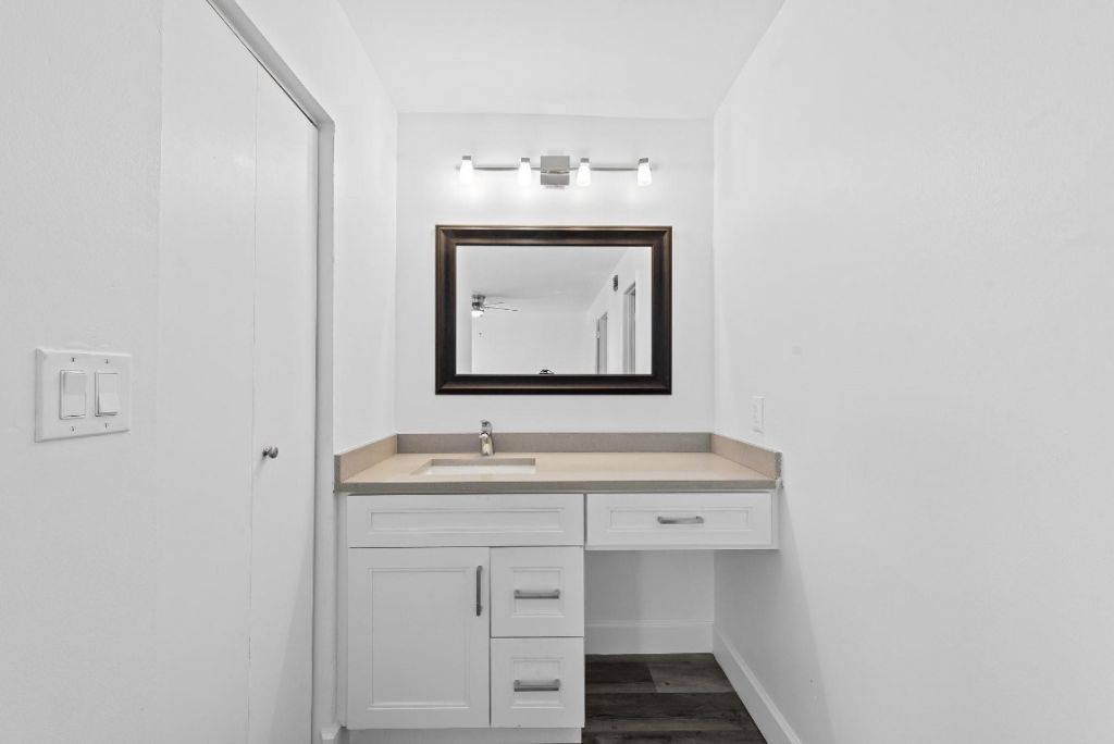 822 Crystal Lake Drive, Unit 822, Deerfield Beach, FL 33064 Photo