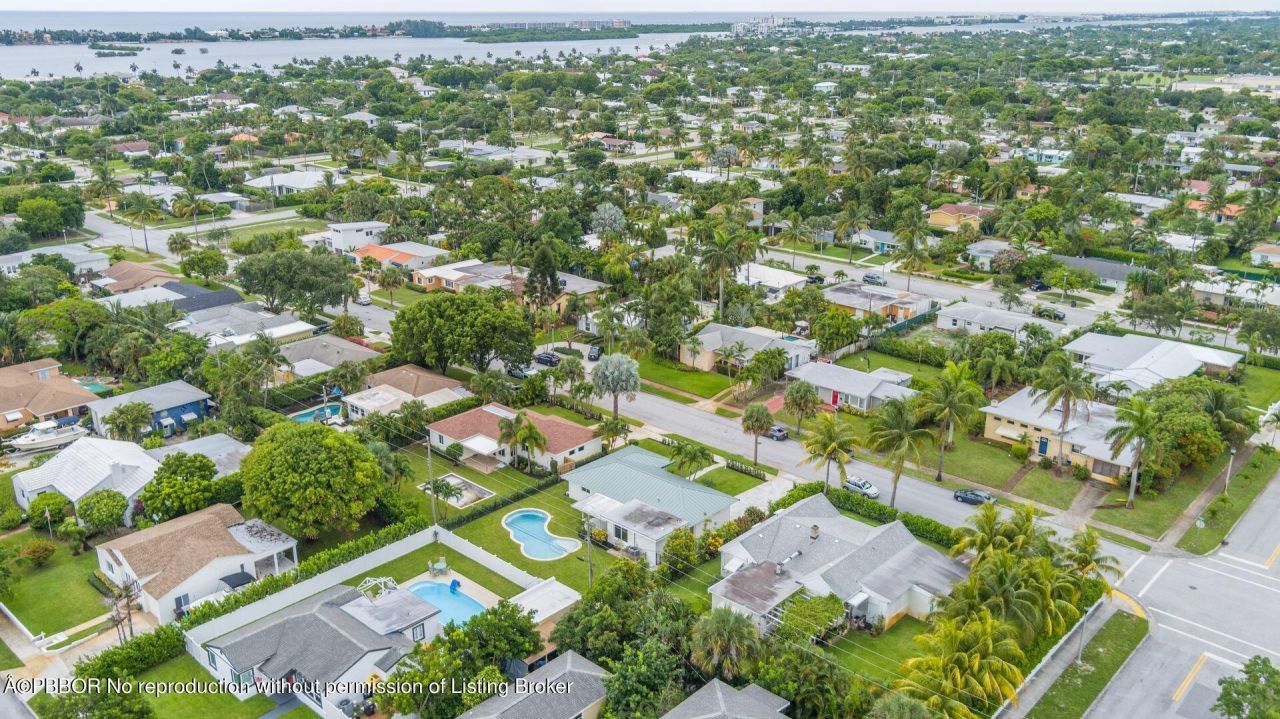 369 Franklin Road, West Palm Beach, FL 33405 Photo
