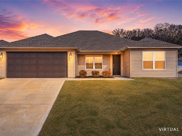 130 Worley Street, Huntsville, AR 72740