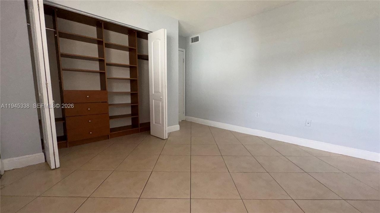 8475 SW 94th St, Unit 203E, Miami, FL 33156 Photo