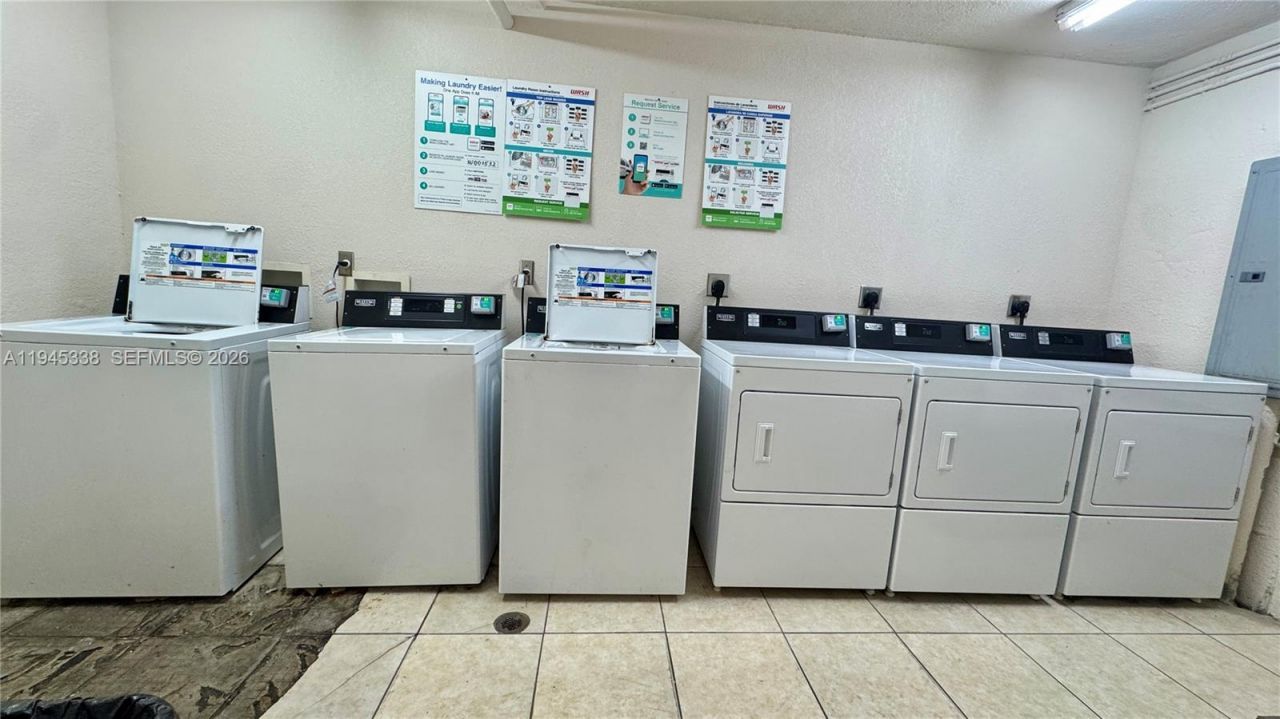 8475 SW 94th St, Unit 203E, Miami, FL 33156 Photo