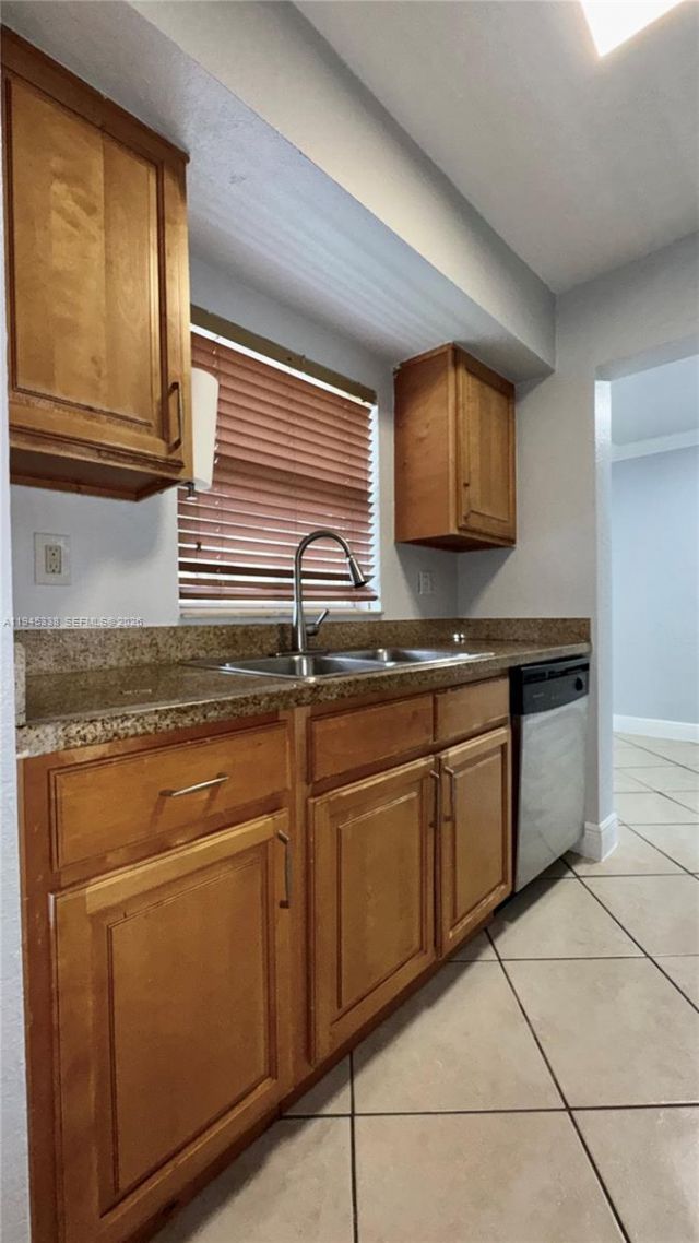 8475 SW 94th St, Unit 203E, Miami, FL 33156 Photo