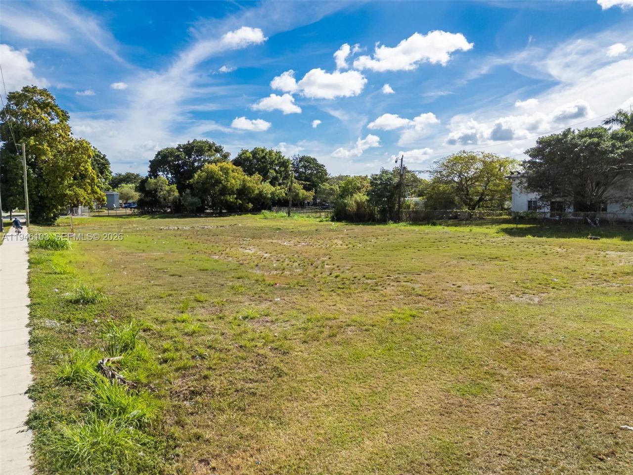 945 W Lucy St, Florida City, FL 33034 Photo