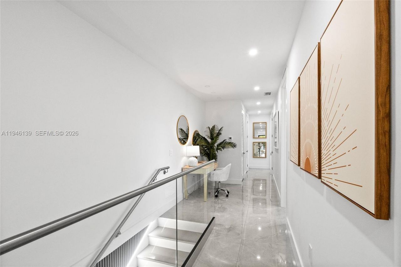 325 SW 16th St, Unit B, Fort Lauderdale, FL 33315 Photo