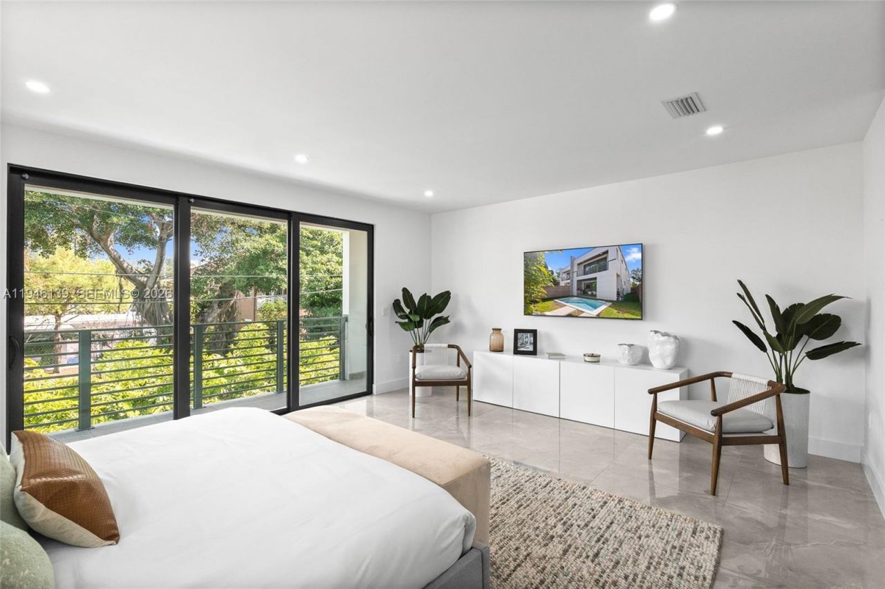 325 SW 16th St, Unit B, Fort Lauderdale, FL 33315 Photo