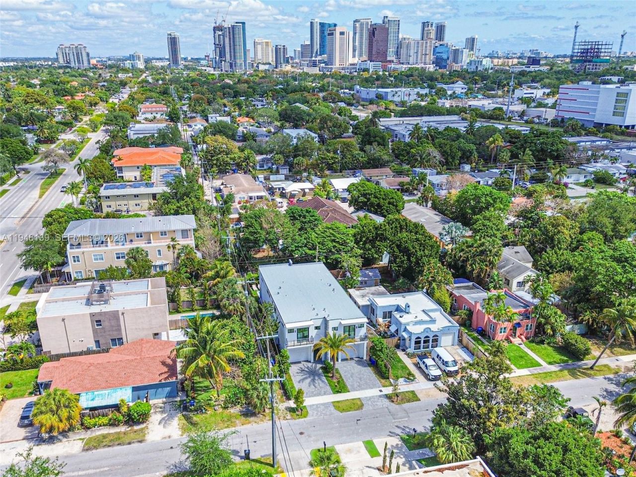 325 SW 16th St, Unit B, Fort Lauderdale, FL 33315 Photo