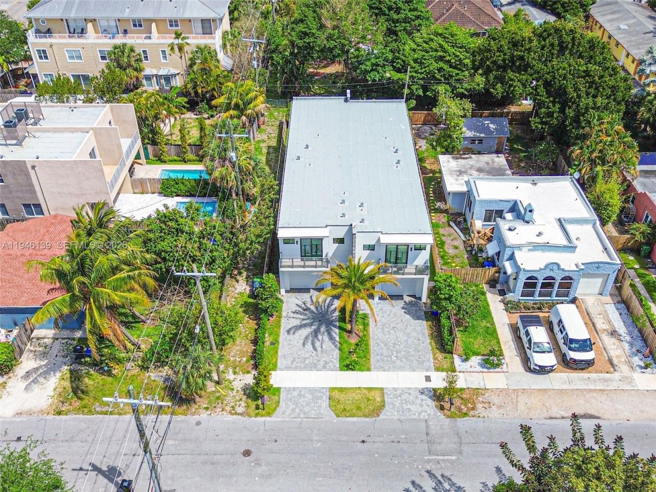 325 SW 16th St, Unit B, Fort Lauderdale, FL 33315 Photo