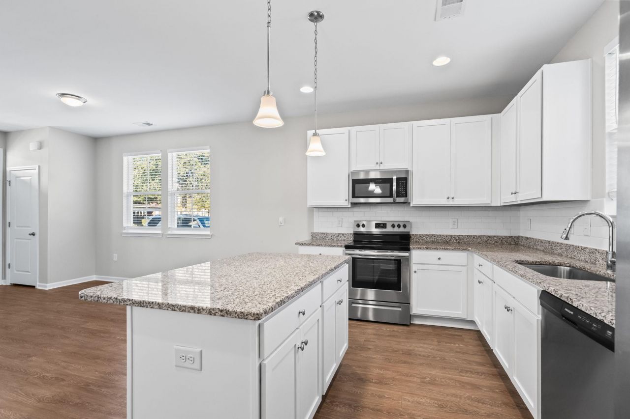 3549 Bristol Ln. Photo 13